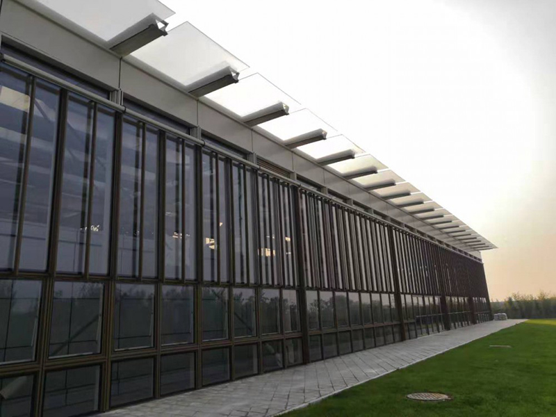 秦皇島園林博覽會電動(dòng)遮陽簾竣工